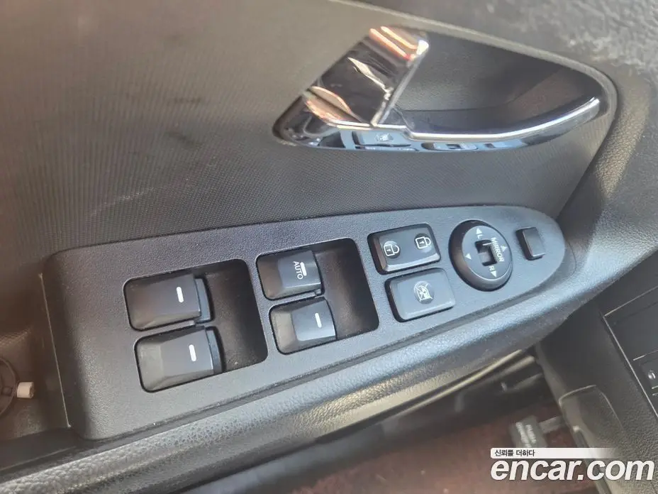 Kia Sportage 2011 2.0 автомат (гидро), фото 16