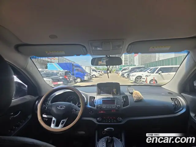 Kia Sportage 2011 2.0 автомат (гидро), миниатюра 9