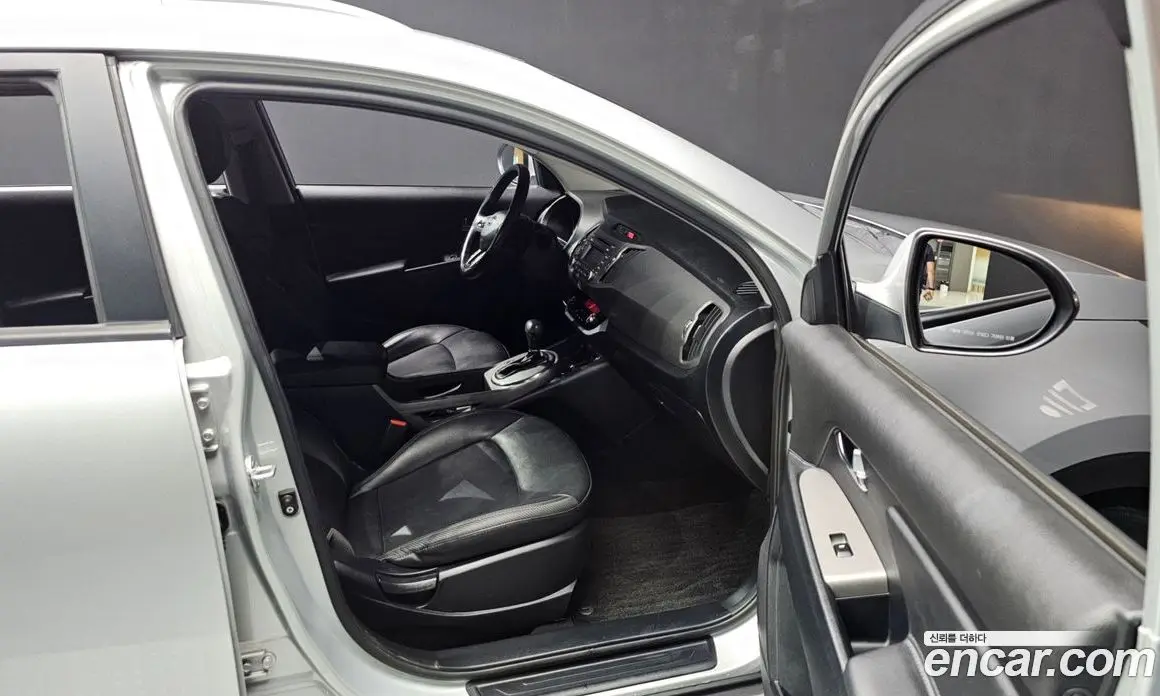 Kia Sportage 2014 2.0 автомат (гидро), фото 16