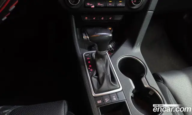 Kia Sportage 2015 2.0 автомат (гидро), миниатюра 9