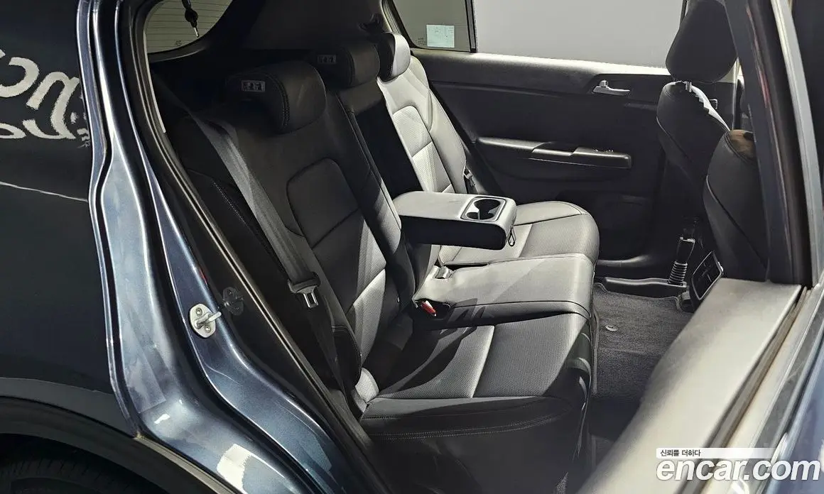Kia Sportage 2018 2.0 автомат (гидро), фото 17