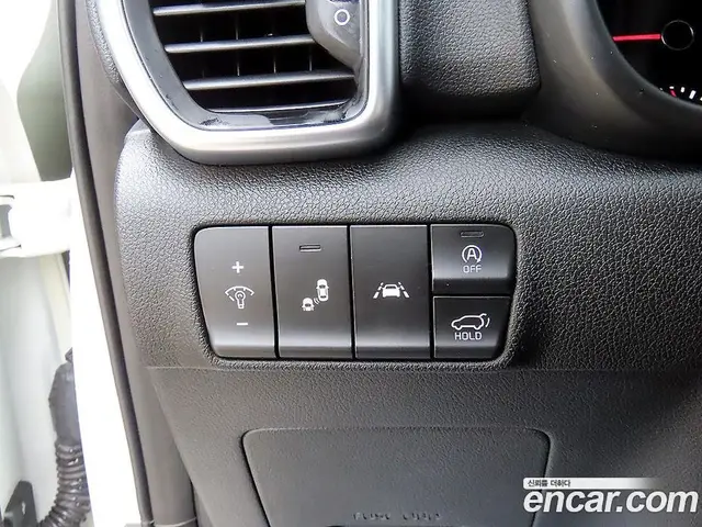 Kia Sportage 2018 2.0 автомат (гидро), миниатюра 12