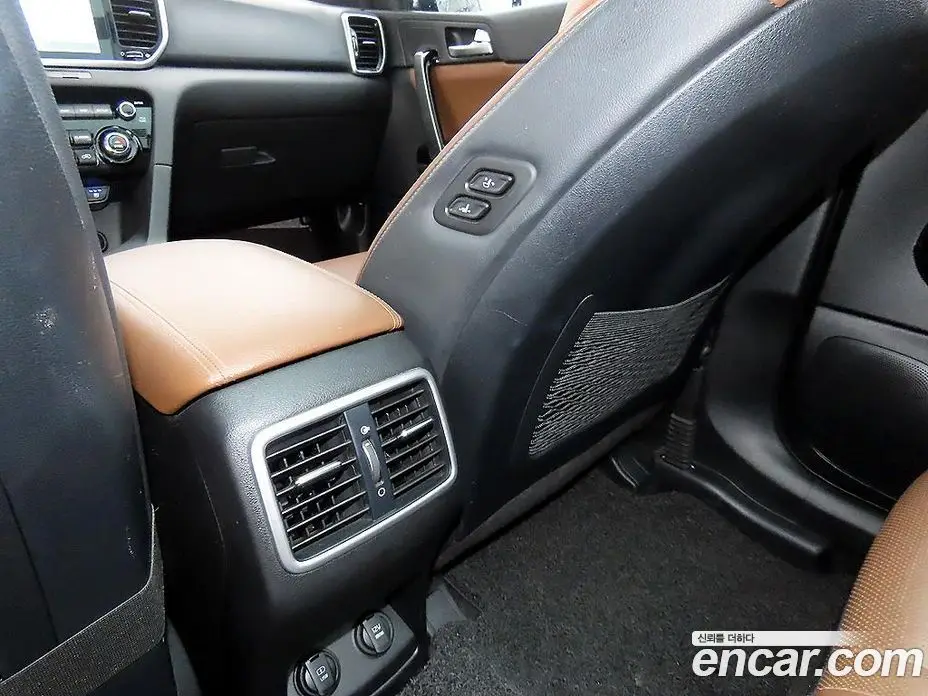 Kia Sportage 2018 2.0 автомат (гидро), фото 16
