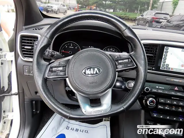 Kia Sportage 2018 2.0 автомат (гидро), миниатюра 8