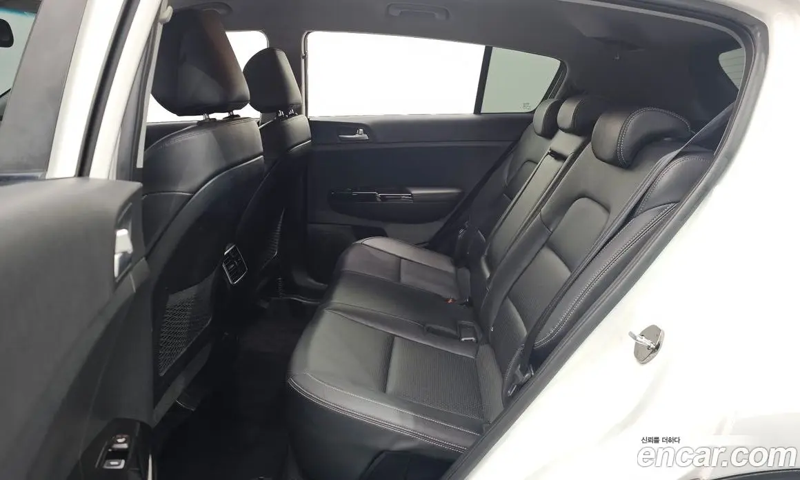 Kia Sportage 2018 2.0 автомат (гидро), фото 11