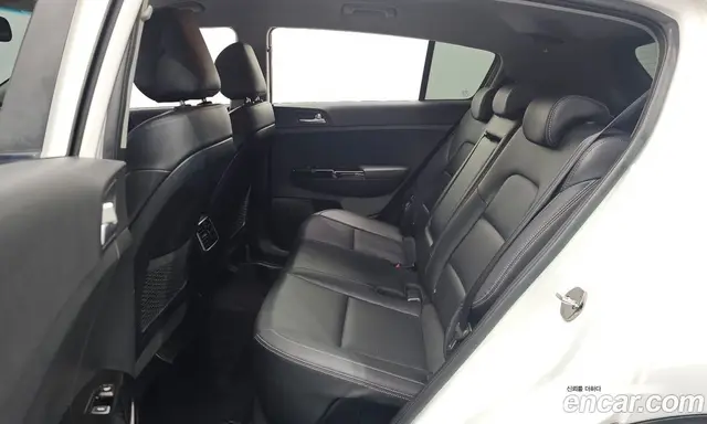Kia Sportage 2018 2.0 автомат (гидро), миниатюра 11