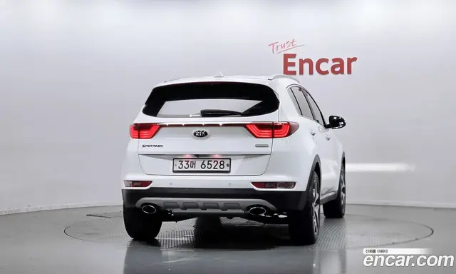 Kia Sportage 2018 2.0 автомат (гидро), миниатюра 4