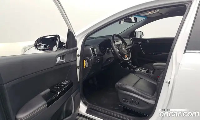 Kia Sportage 2018 2.0 автомат (гидро), миниатюра 10