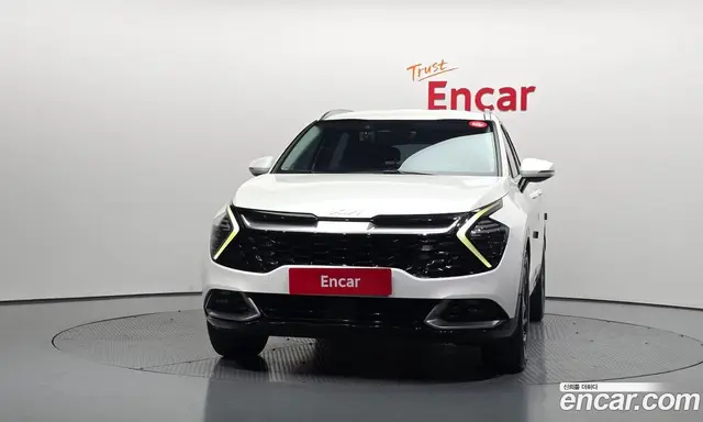 Kia Sportage 2023 2.0 автомат (гидро), миниатюра 3