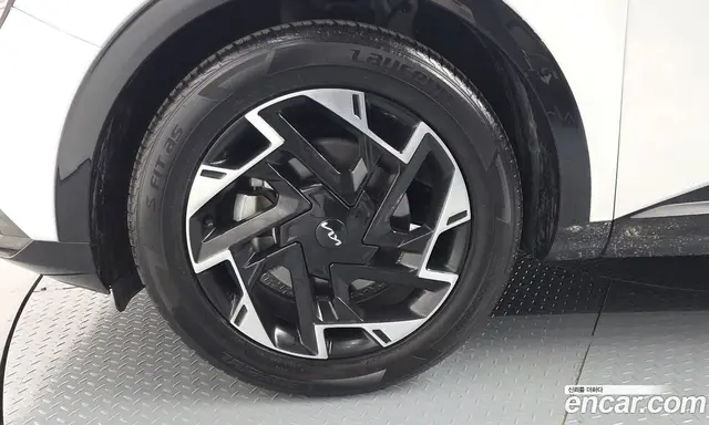 Kia Sportage 2023 2.0 автомат (гидро), миниатюра 5