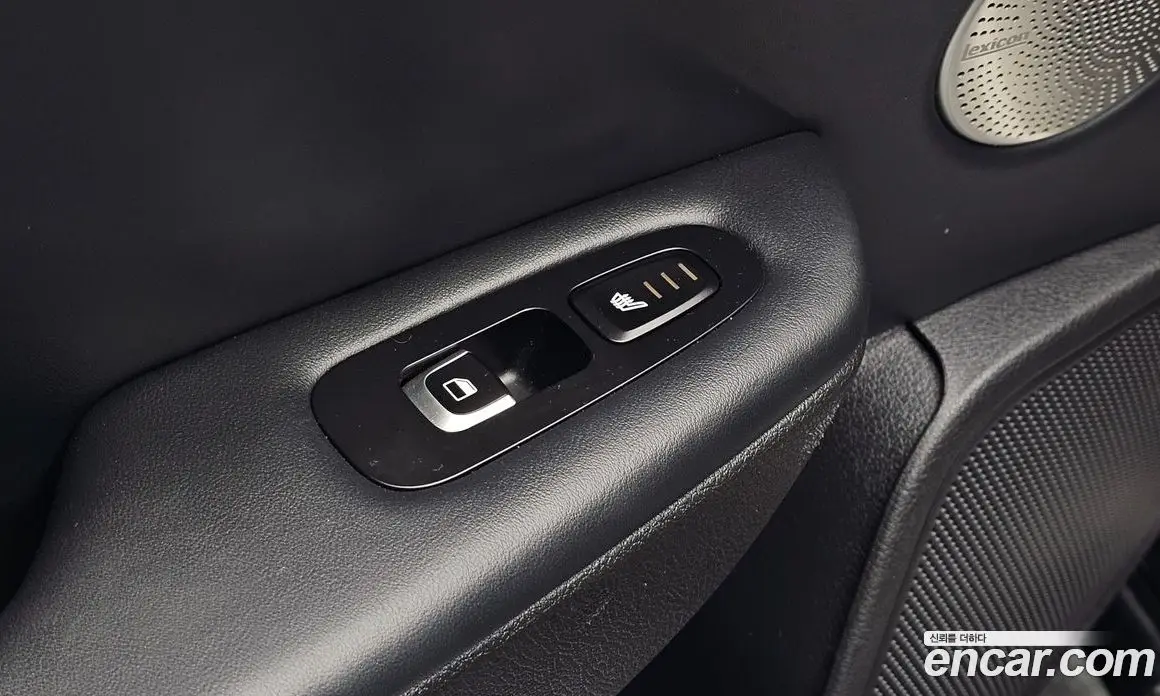 Kia Stinger 2017 2.0 автомат (гидро), фото 17 Kia Stinger 2017 2.0 автомат (гидро), фото 17