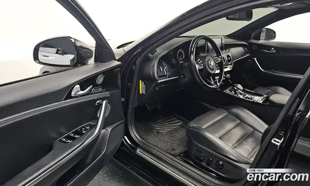 Kia Stinger 2017 2.0 автомат (гидро), миниатюра 10 Kia Stinger 2017 2.0 автомат (гидро), миниатюра 10