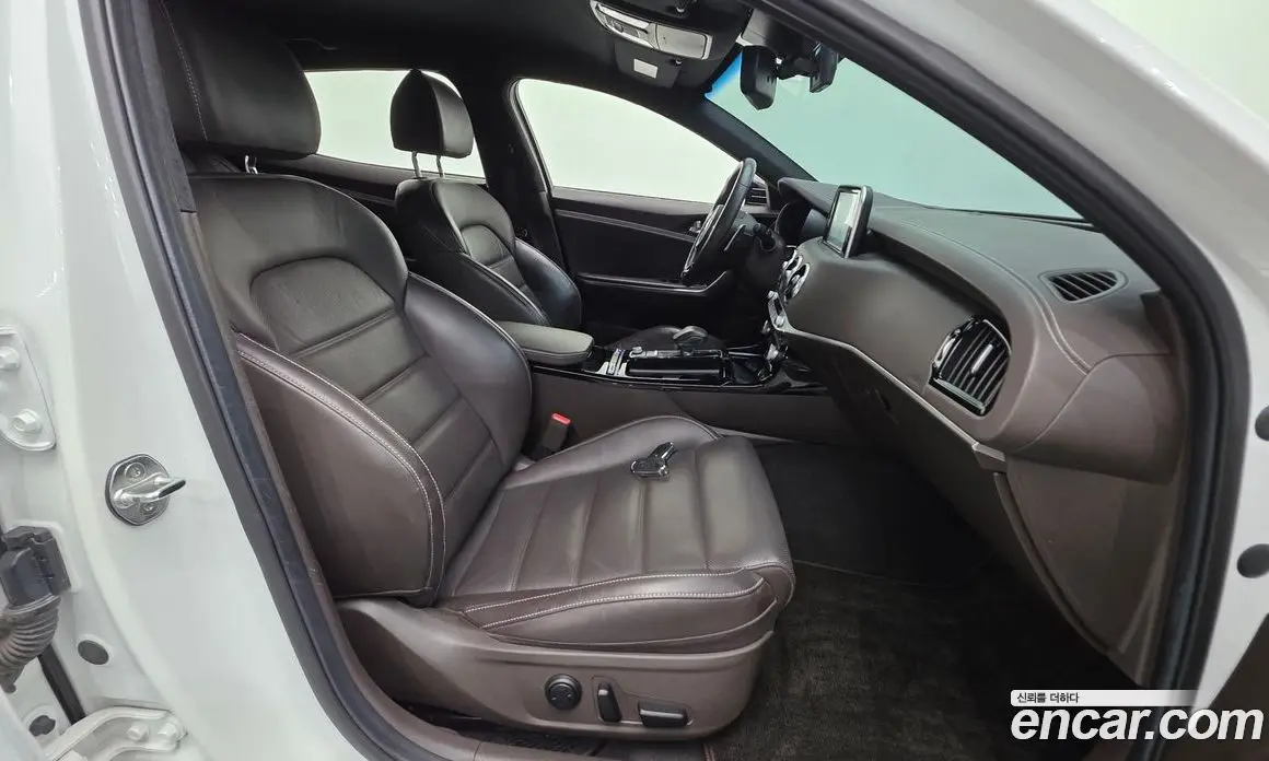 Kia Stinger 2017 2.0 автомат (гидро), фото 13