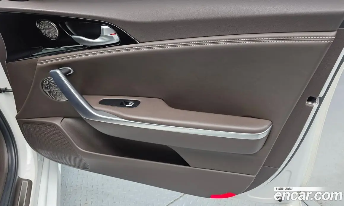 Kia Stinger 2017 2.0 автомат (гидро), фото 14