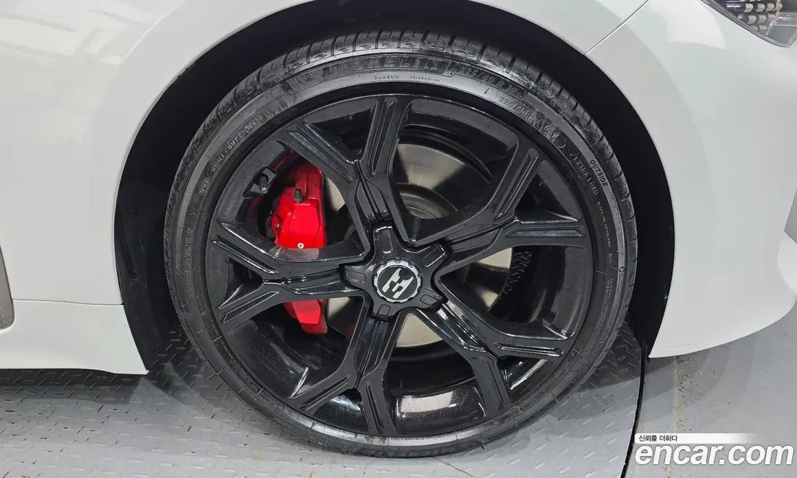 Kia Stinger 2017 2.0 автомат (гидро), фото 7