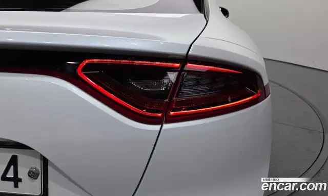 Kia Stinger 2017 2.0 автомат (гидро), миниатюра 9