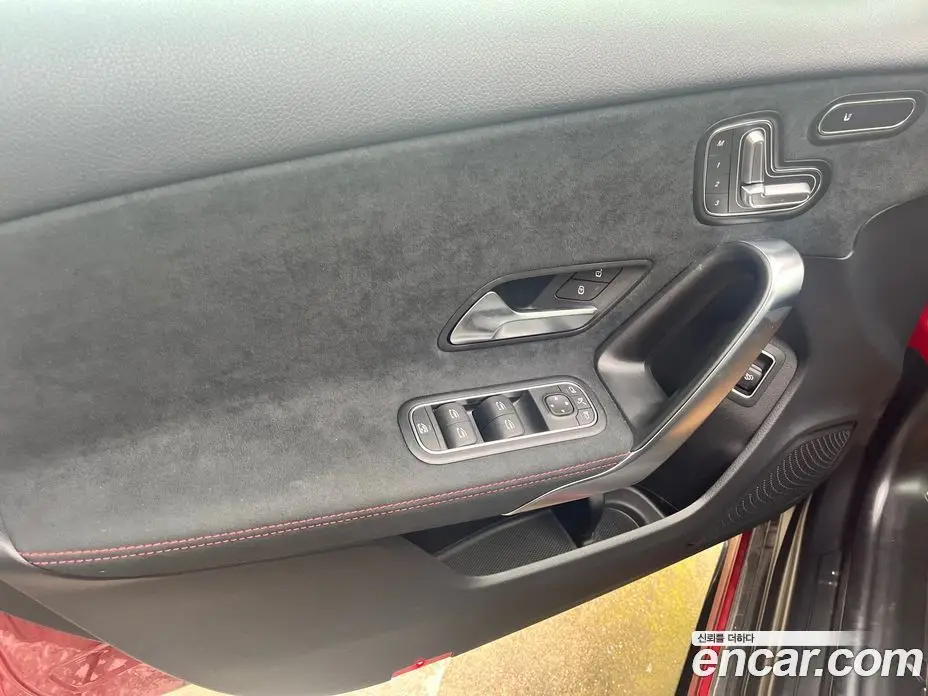 Mercedes-Benz A-Class 2024 2.0 автомат (гидро), фото 6