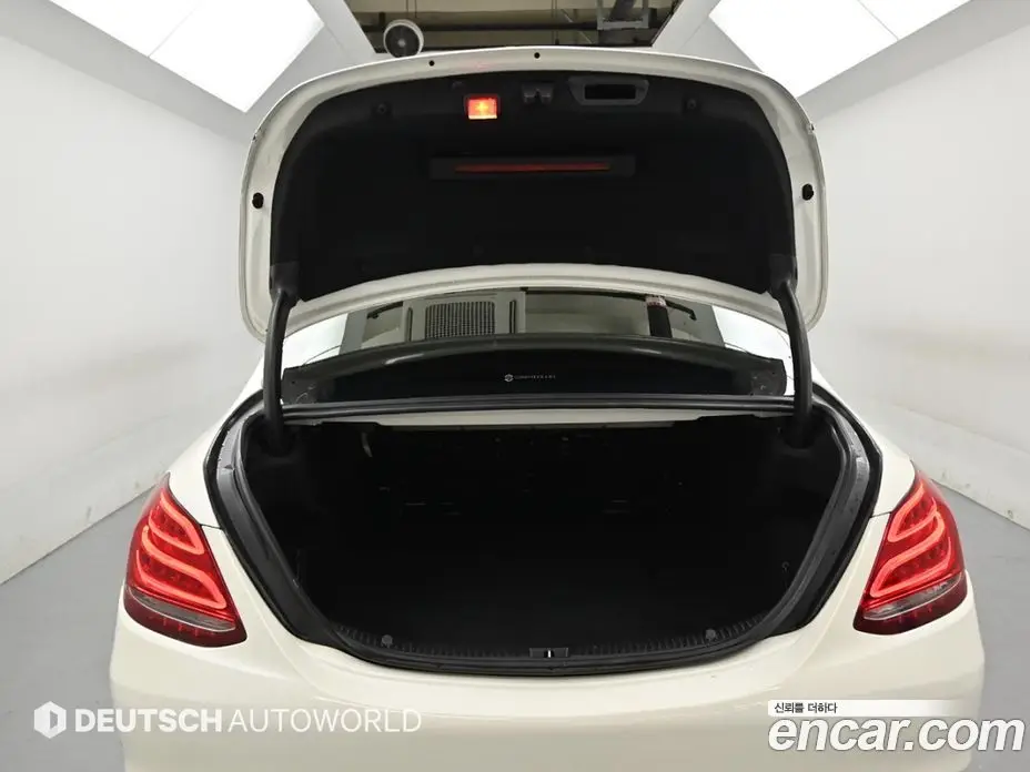 Mercedes-Benz C-Class 2015 2.1 автомат (гидро), фото 19 Mercedes-Benz C-Class 2015 2.1 автомат (гидро), фото 19