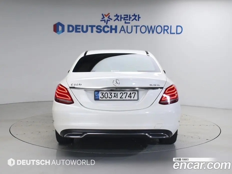 Mercedes-Benz C-Class 2015 2.1 автомат (гидро), фото 4 Mercedes-Benz C-Class 2015 2.1 автомат (гидро), фото 4
