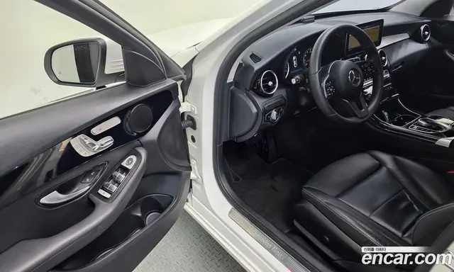 Mercedes-Benz C-Class 2019 2.0 автомат (гидро), миниатюра 11 Mercedes-Benz C-Class 2019 2.0 автомат (гидро), миниатюра 11