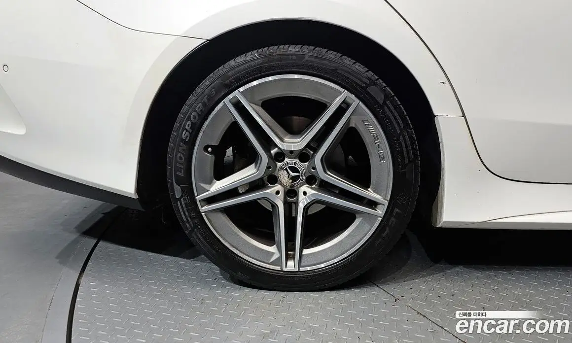 Mercedes-Benz CLS-Class 2019 1.9 автомат (гидро), фото 5 Mercedes-Benz CLS-Class 2019 1.9 автомат (гидро), фото 5