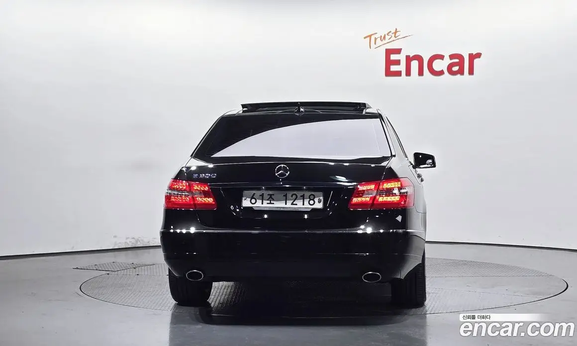 Mercedes-Benz E-Class 2013 3.5 автомат (гидро), фото 4