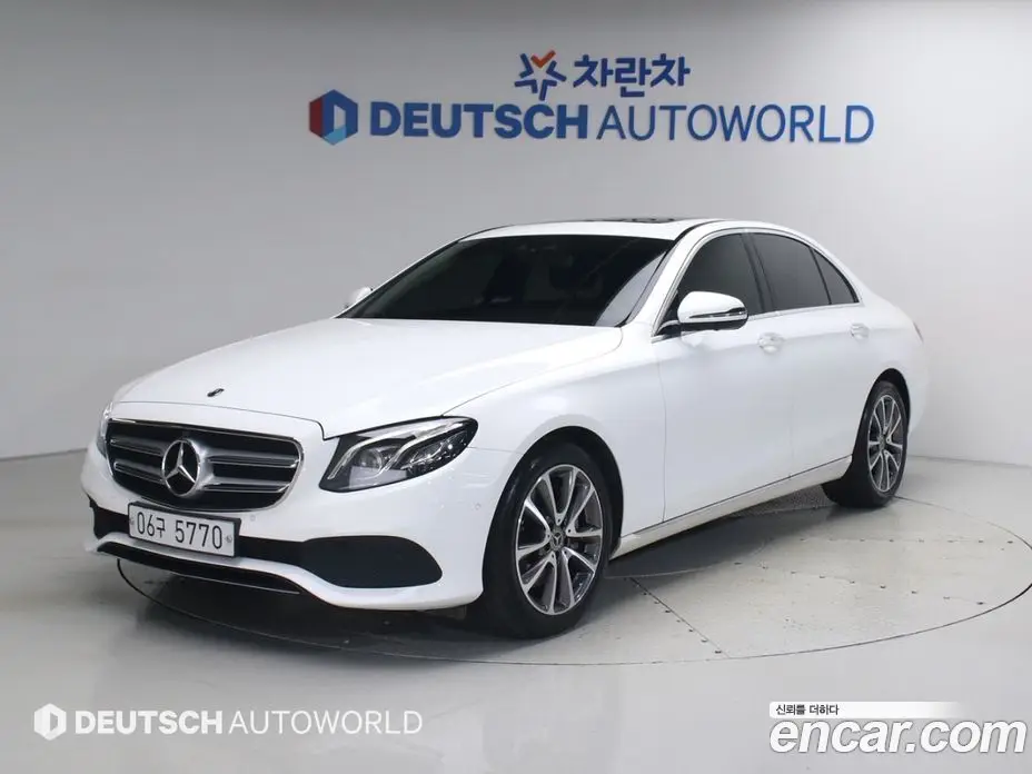 Mercedes-Benz E-Class 2018 2.0 автомат (гидро), фото 1 Mercedes-Benz E-Class 2018 2.0 автомат (гидро), фото 1