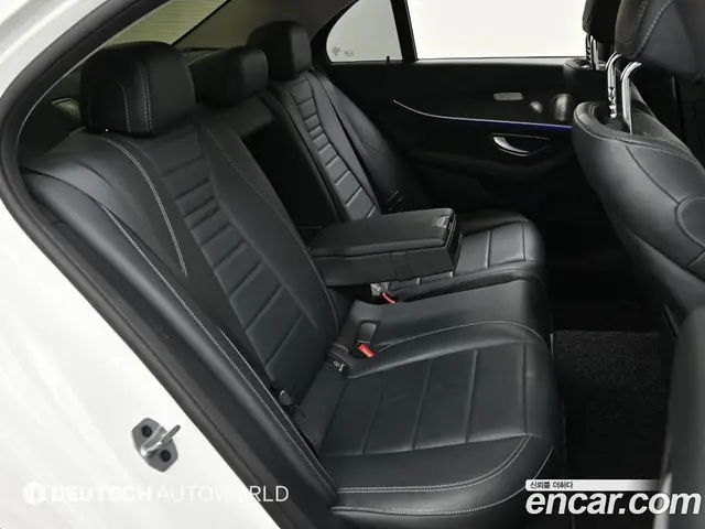 Mercedes-Benz E-Class 2018 2.0 автомат (гидро), миниатюра 12