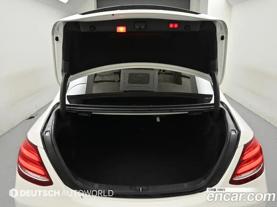 Mercedes-Benz E-Class 2018 2.0 автомат (гидро), фото 19 Mercedes-Benz E-Class 2018 2.0 автомат (гидро), фото 19