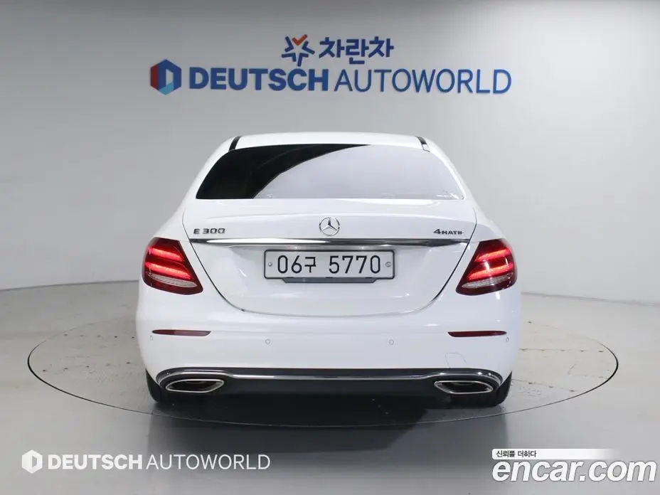 Mercedes-Benz E-Class 2018 2.0 автомат (гидро), фото 4 Mercedes-Benz E-Class 2018 2.0 автомат (гидро), фото 4