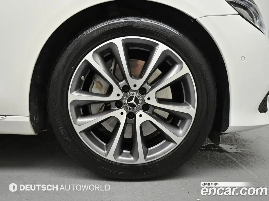 Mercedes-Benz E-Class 2018 2.0 автомат (гидро), фото 5 Mercedes-Benz E-Class 2018 2.0 автомат (гидро), фото 5