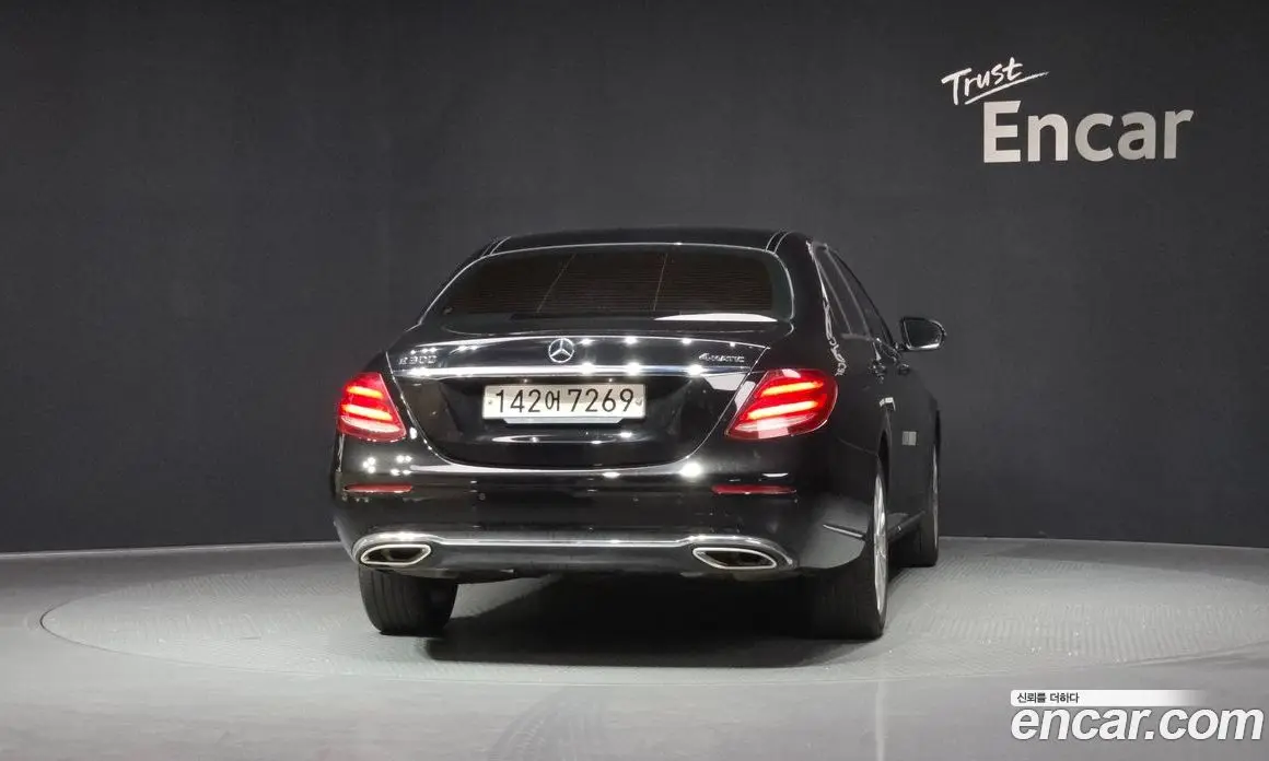 Mercedes-Benz E-Class 2018 2.0 автомат (гидро), фото 4