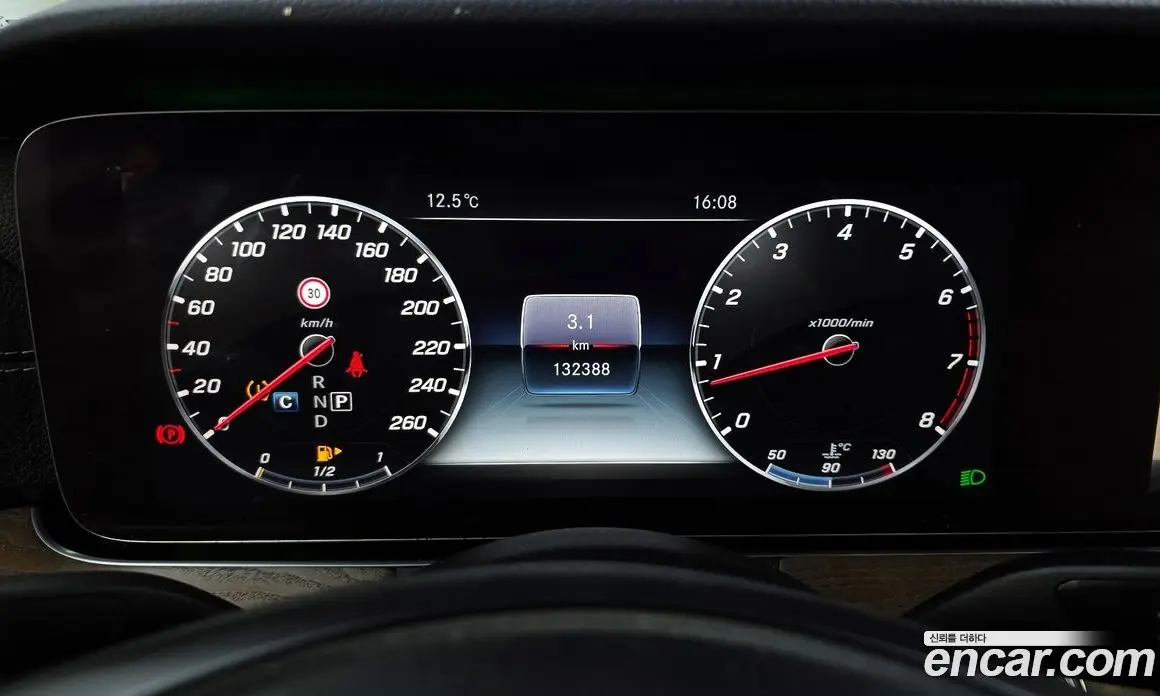 Mercedes-Benz E-Class 2018 2.0 автомат (гидро), фото 8