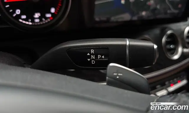 Mercedes-Benz E-Class 2018 1.9 автомат (гидро), миниатюра 9