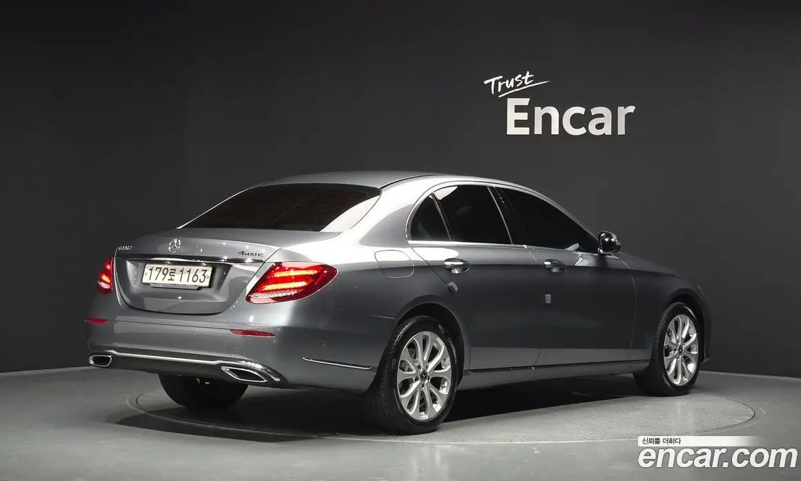 Mercedes-Benz E-Class 2020 1.9 автомат (гидро), фото 1 Mercedes-Benz E-Class 2020 1.9 автомат (гидро), фото 1
