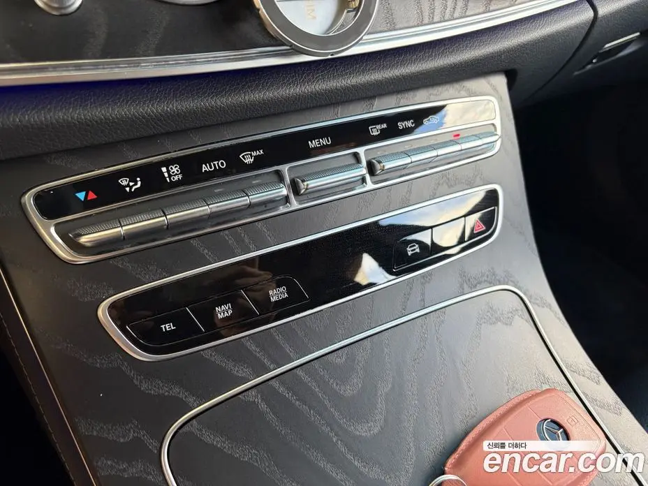 Mercedes-Benz E-Class 2023 2.0 автомат (гидро), фото 14