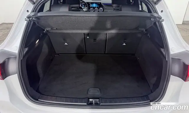 Mercedes-Benz GLA-Class 2022 2.0 автомат (гидро), миниатюра 11