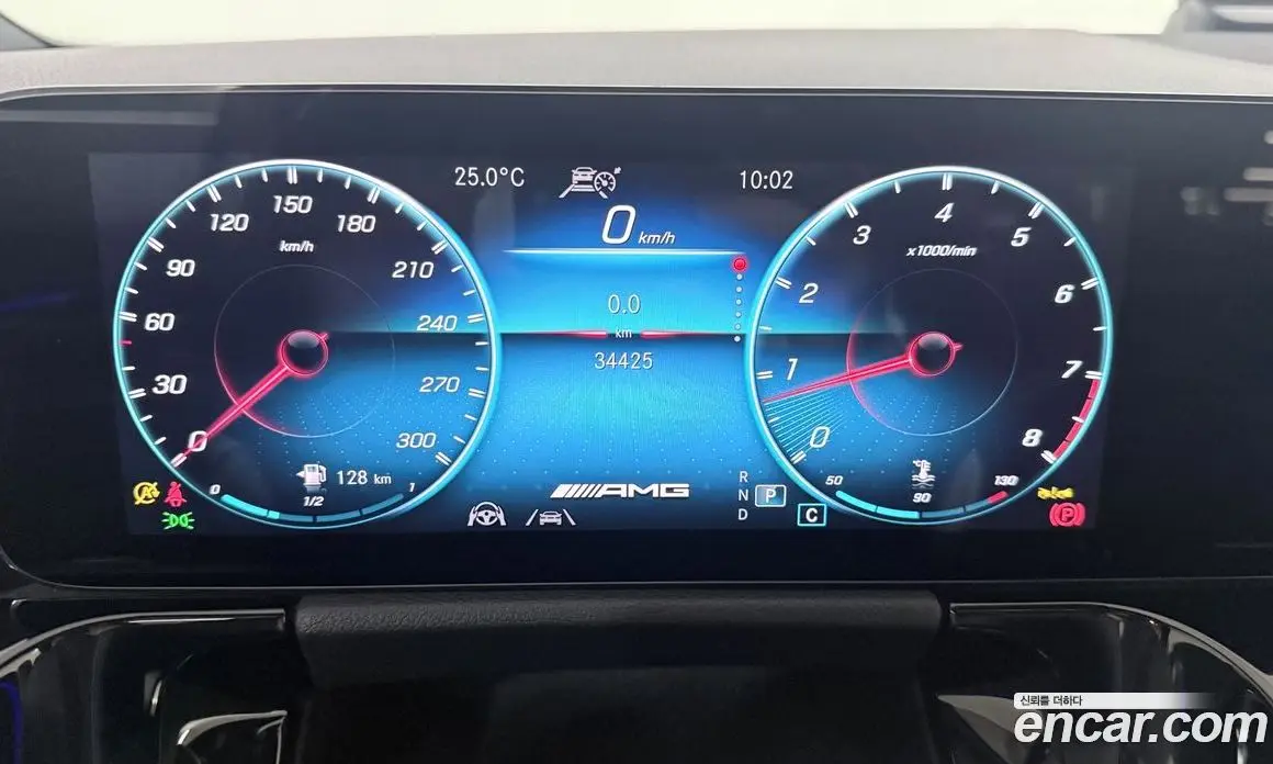 Mercedes-Benz GLA-Class 2022 2.0 автомат (гидро), фото 8