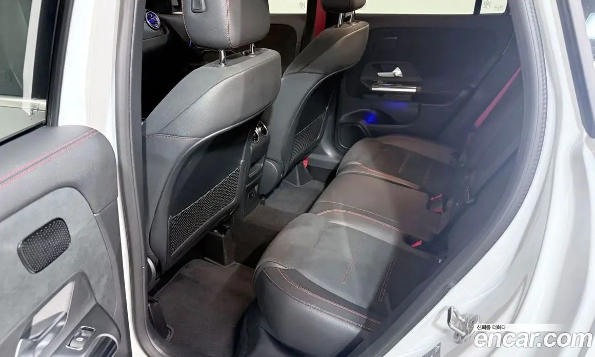 Mercedes-Benz GLA-Class 2022 2.0 автомат (гидро), фото 10