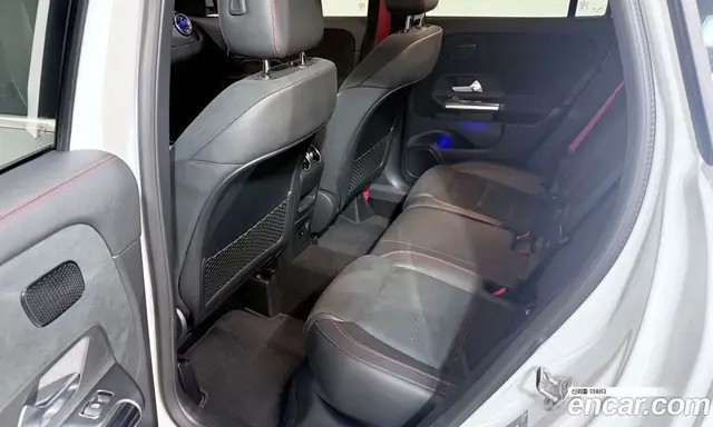 Mercedes-Benz GLA-Class 2022 2.0 автомат (гидро), миниатюра 10