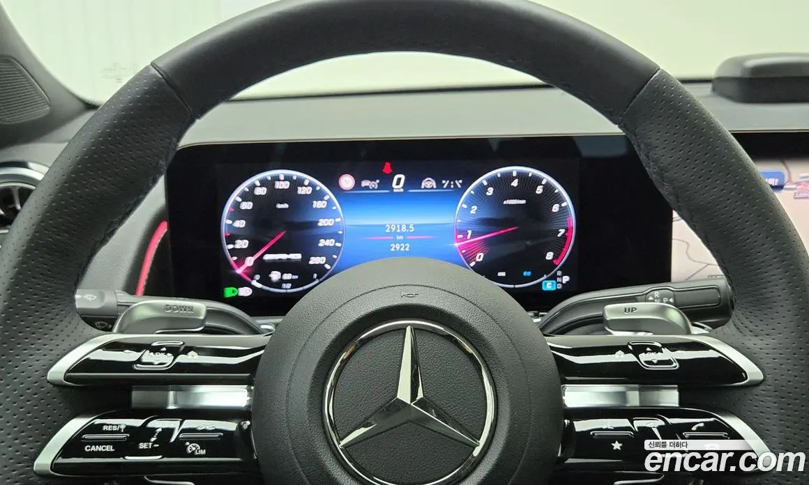 Mercedes-Benz GLB-Class 2025 2.0 автомат (гидро), фото 13