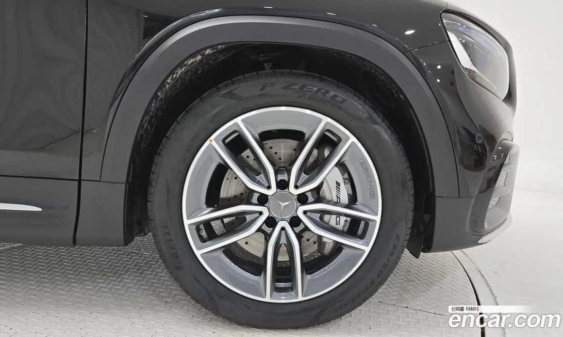 Mercedes-Benz GLB-Class 2025 2.0 автомат (гидро), фото 5