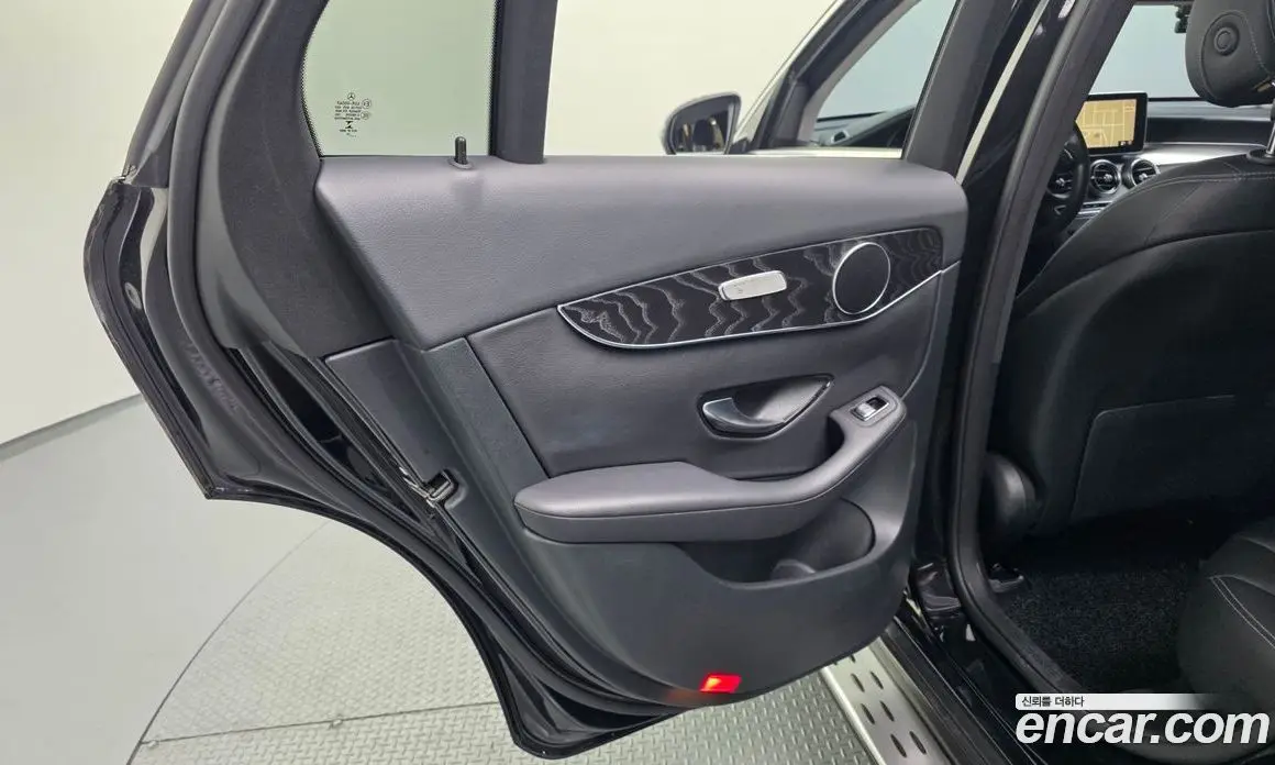 Mercedes-Benz GLC-Class 2019 2.0 автомат (гидро), фото 14 Mercedes-Benz GLC-Class 2019 2.0 автомат (гидро), фото 14