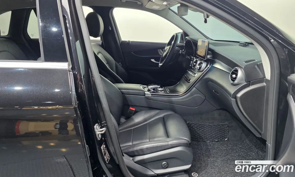 Mercedes-Benz GLC-Class 2019 2.0 автомат (гидро), фото 16 Mercedes-Benz GLC-Class 2019 2.0 автомат (гидро), фото 16