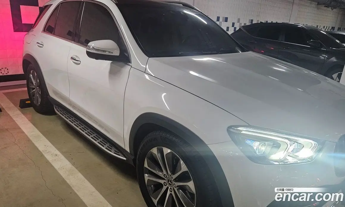 Mercedes-Benz GLE-Class 2023 2.0 автомат (гидро), фото 2 Mercedes-Benz GLE-Class 2023 2.0 автомат (гидро), фото 2