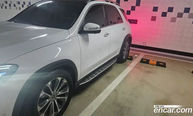 Mercedes-Benz GLE-Class 2023 2.0 автомат (гидро), миниатюра 3 Mercedes-Benz GLE-Class 2023 2.0 автомат (гидро), миниатюра 3