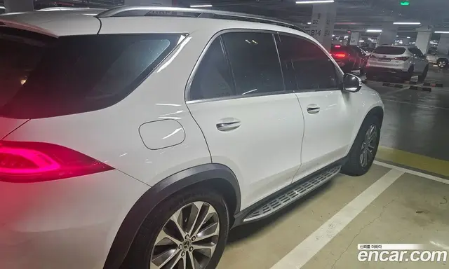 Mercedes-Benz GLE-Class 2023 2.0 автомат (гидро), миниатюра 6 Mercedes-Benz GLE-Class 2023 2.0 автомат (гидро), миниатюра 6