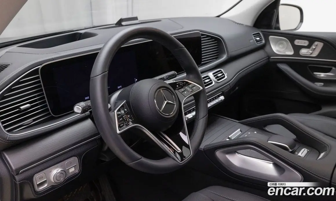Mercedes-Benz GLE-Class 2024 3.0 автомат (гидро), фото 13