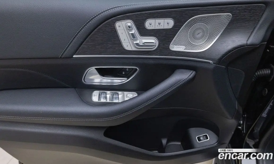 Mercedes-Benz GLE-Class 2024 3.0 автомат (гидро), фото 15