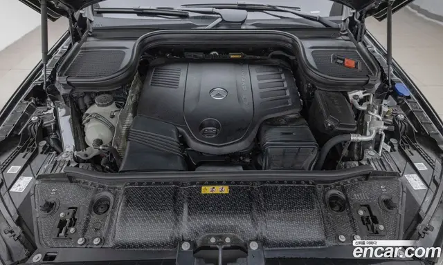 Mercedes-Benz GLE-Class 2024 3.0 автомат (гидро), миниатюра 6